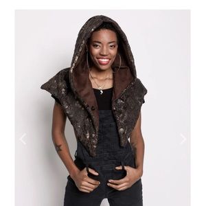 Spirithoods Pangolin Shawl